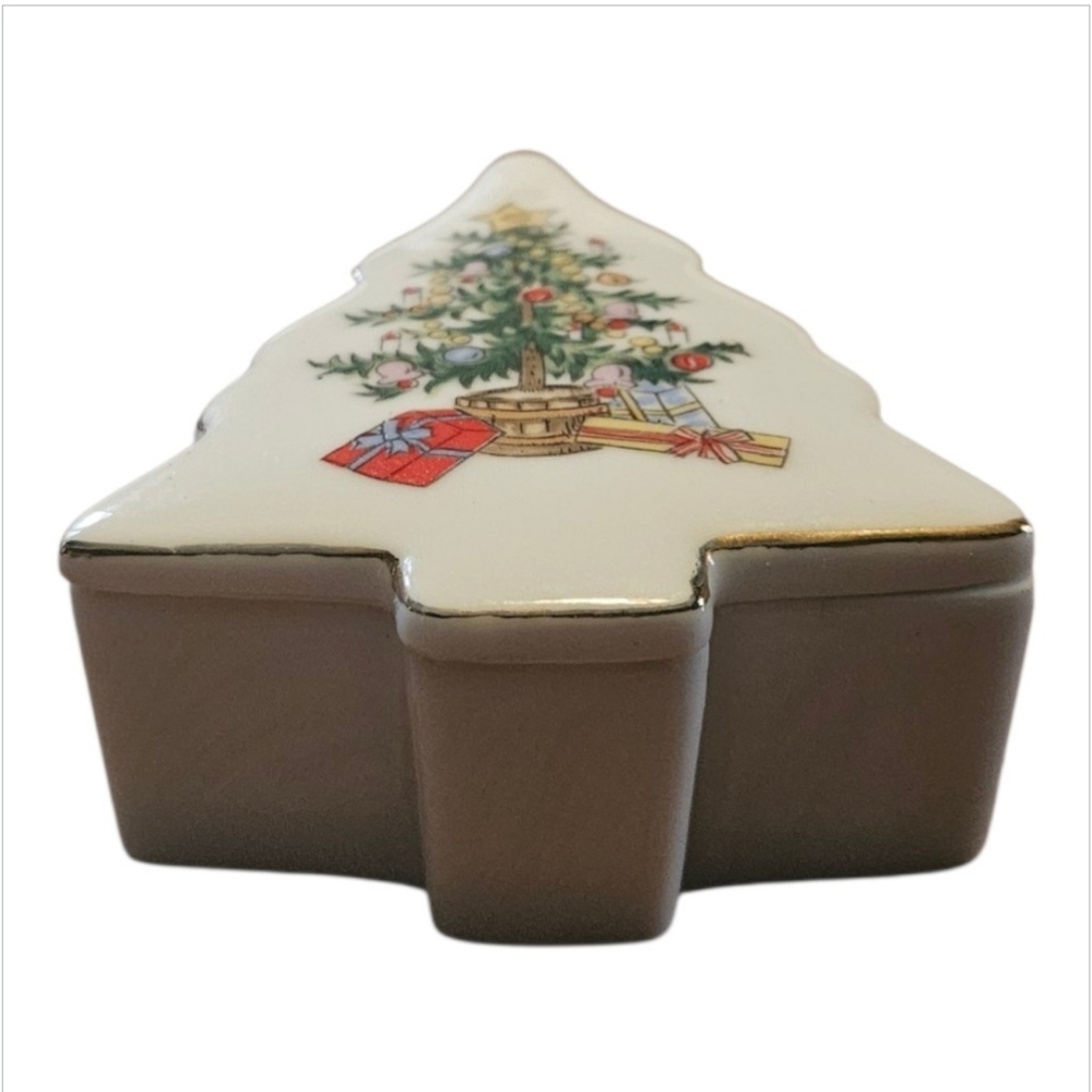 Vintage Lefton China Hand Painted Christmas Tree Shaped Porcelain Trinket Box - Picture 2 of 7